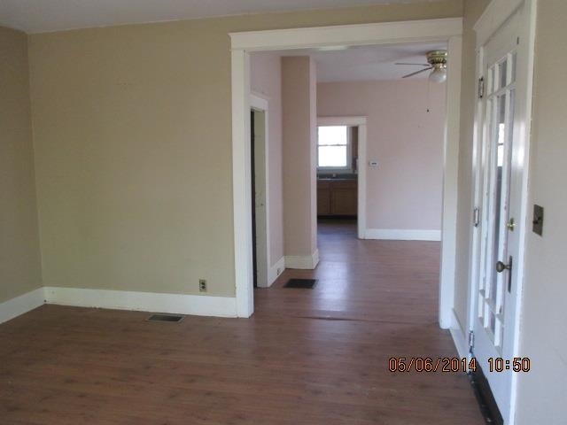564 W 5th St, Peru, IN 46970 photo 9