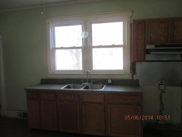 564 W 5th St, Peru, IN 46970 photo 12