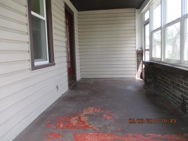 564 W 5th St, Peru, IN 46970 photo 6