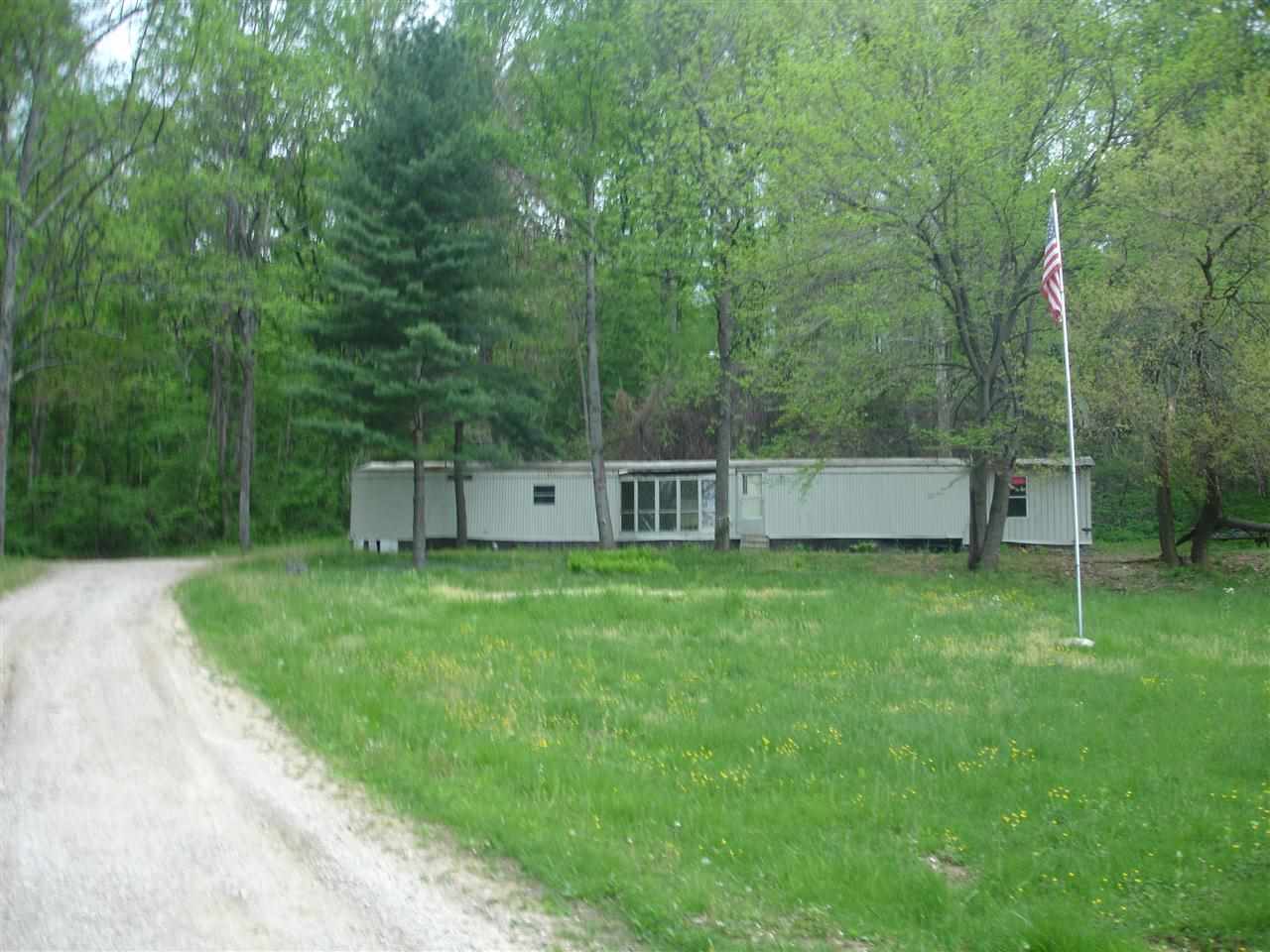 730 River Rd, Spencer, IN 47460 photo 1