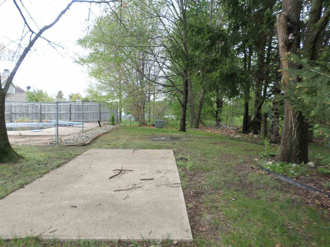 504 Dogwood Ln, Middlebury, IN 46540 photo 29