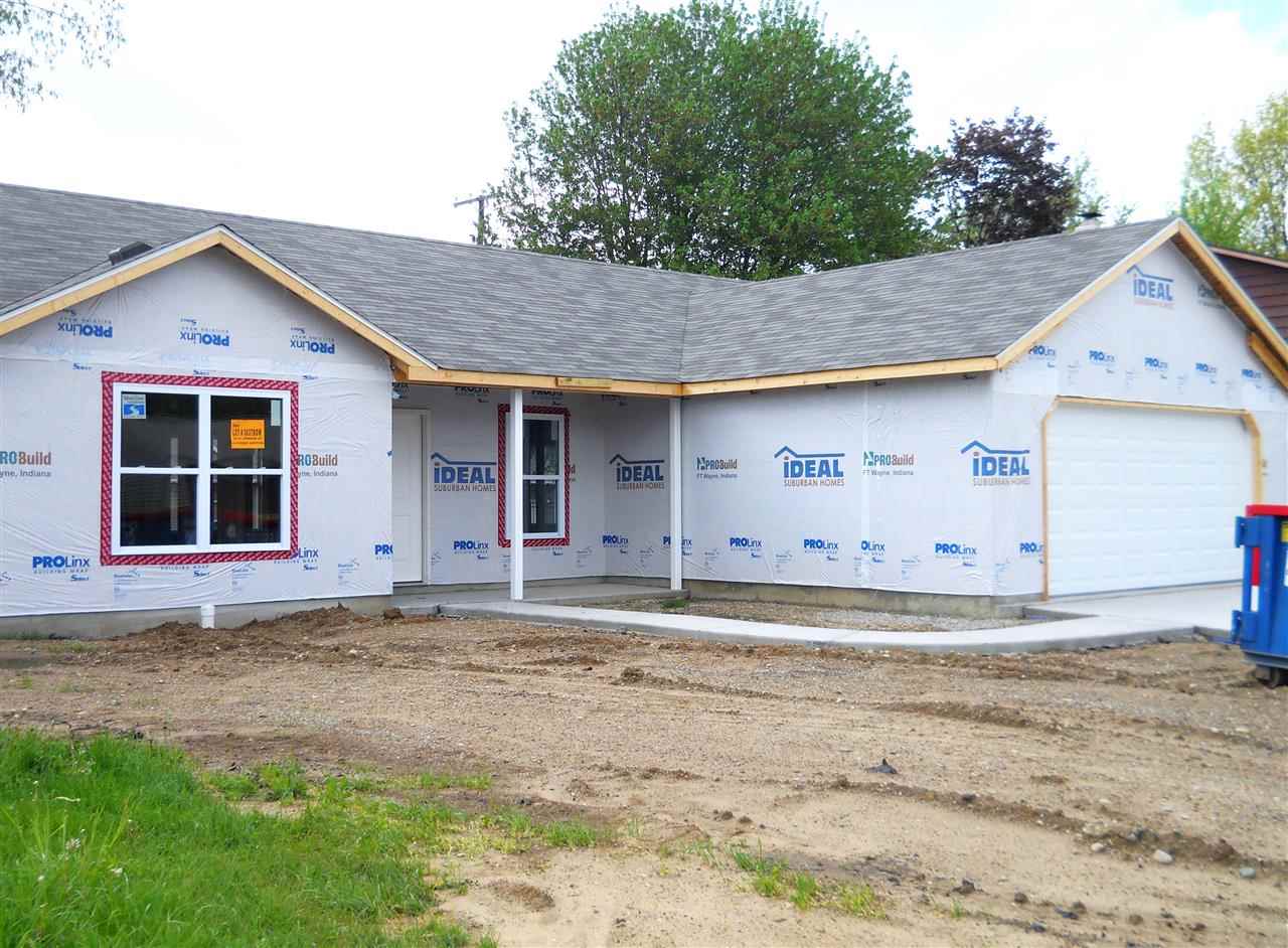 637 N Johnson St, Warsaw, IN 46580 photo 2