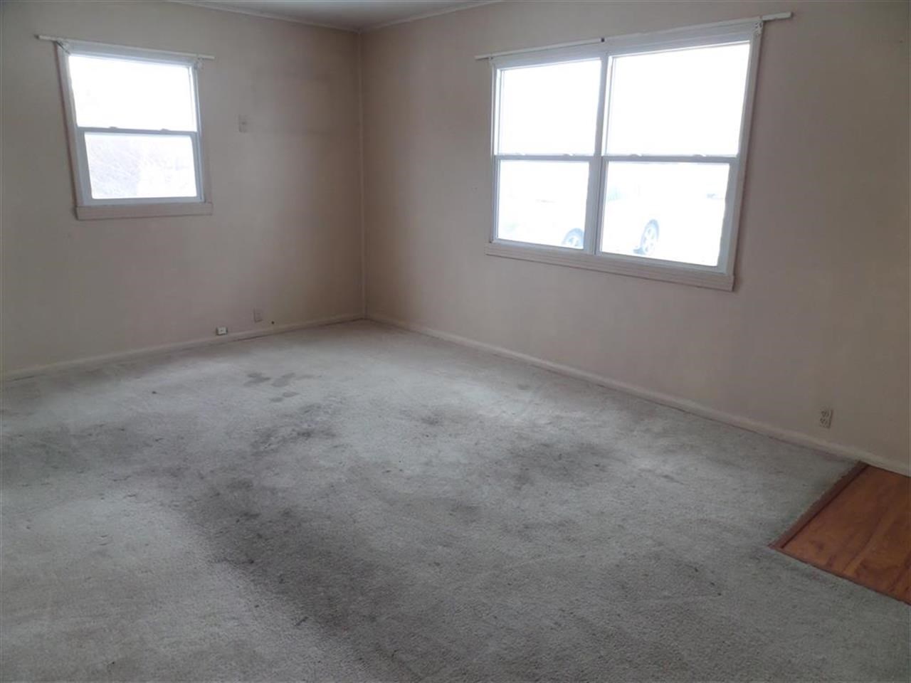 1203 W Fargo St, Marion, IN 46952 photo 5