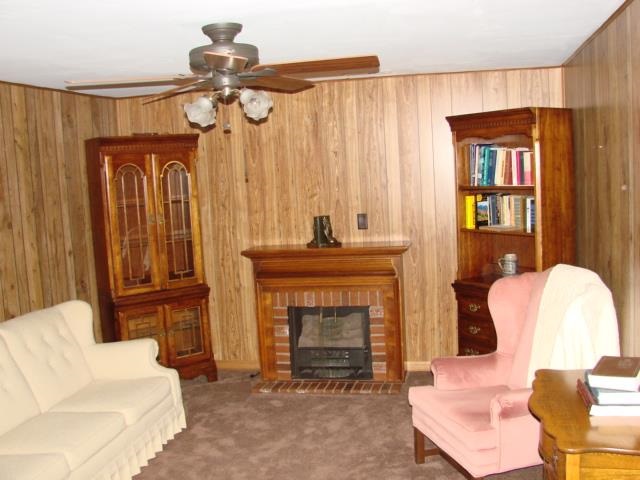 536 S Elm St, Bunker Hill, IN 46914 photo 8