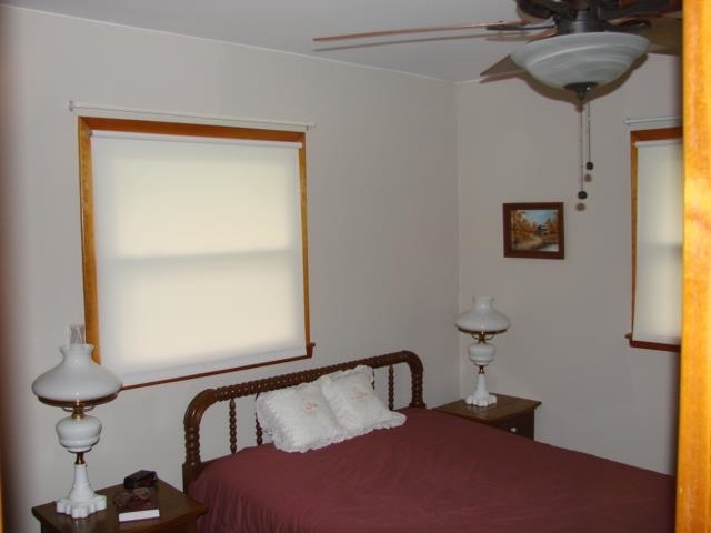 536 S Elm St, Bunker Hill, IN 46914 photo 17