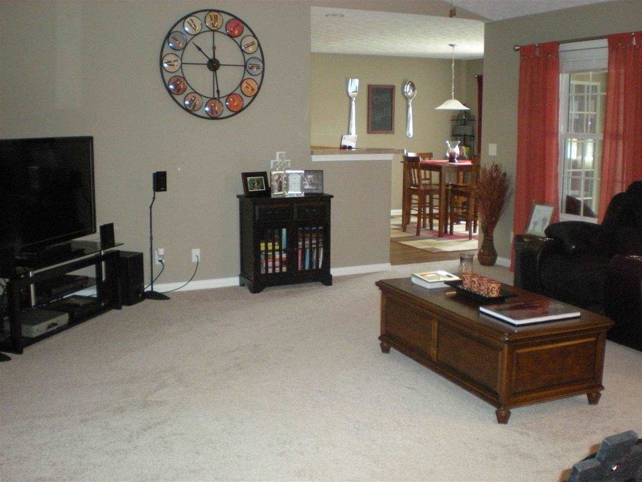4800 Imperial Dr, Newburgh, IN 47630 photo 5