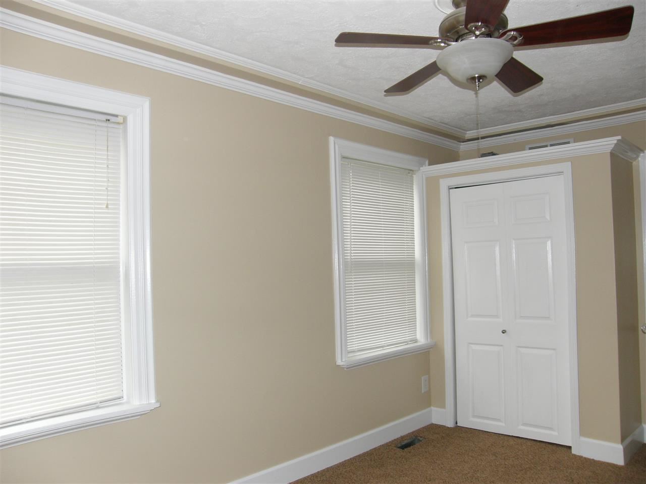 56486 Eastvue Dr, Osceola, IN 46561 photo 3