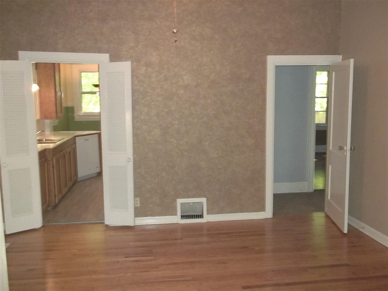1514 Howard St, Evansville, IN 47713 photo 7