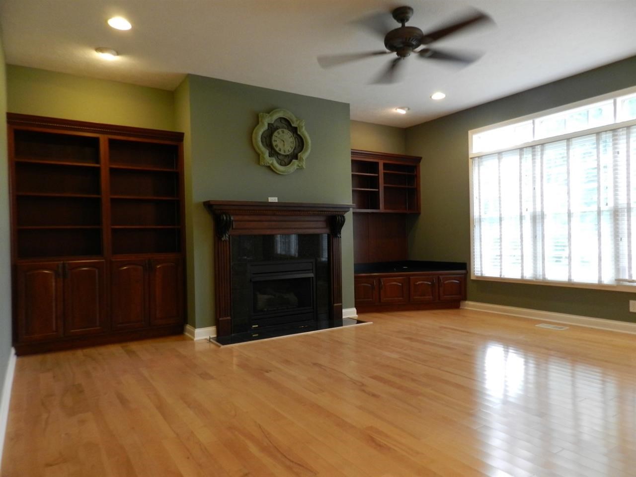 916 Woodridge Ct, Newburgh, IN 47630 photo 8