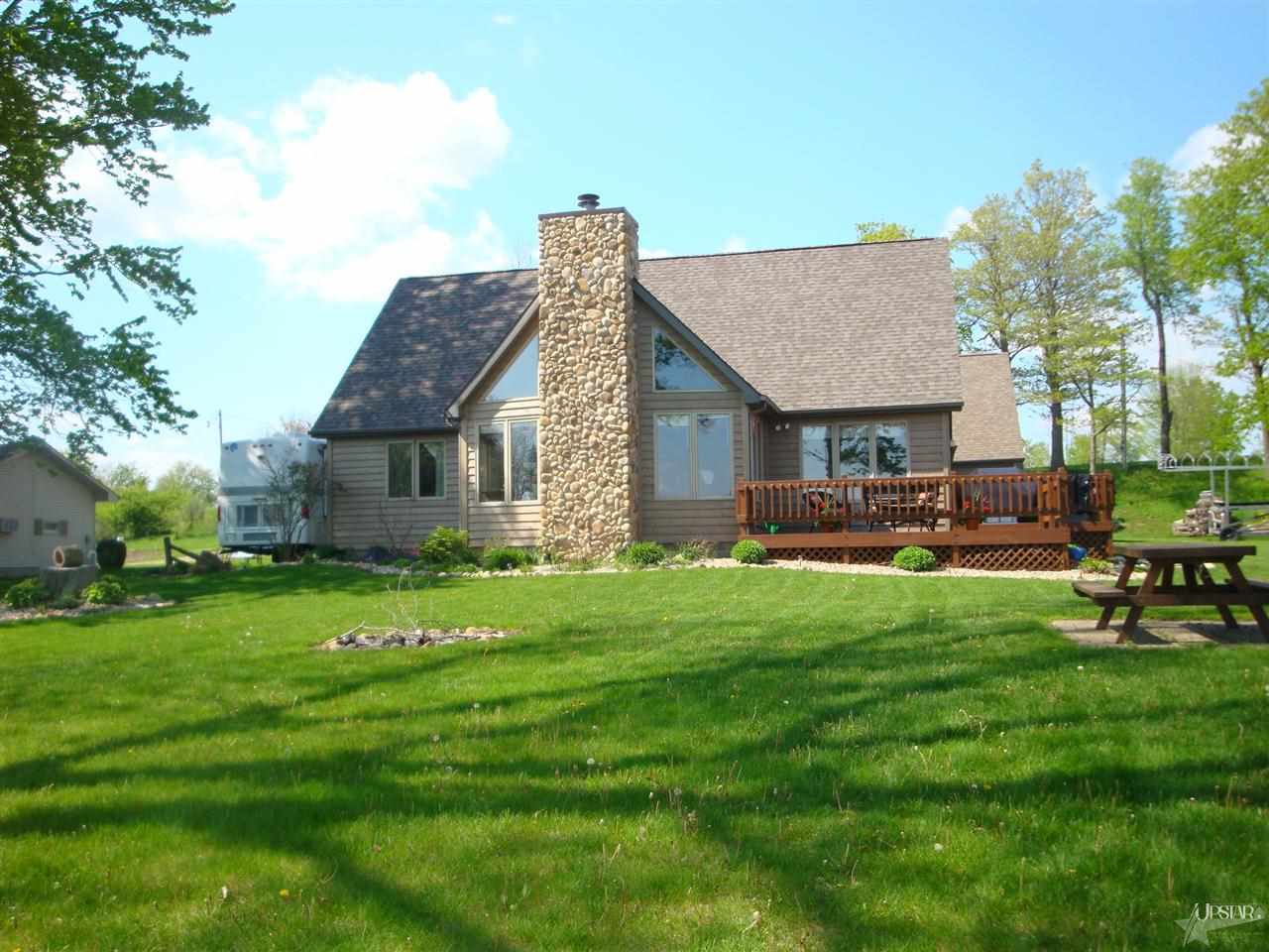 8324 N Brown Rd, Columbia City, IN 46725 photo 1