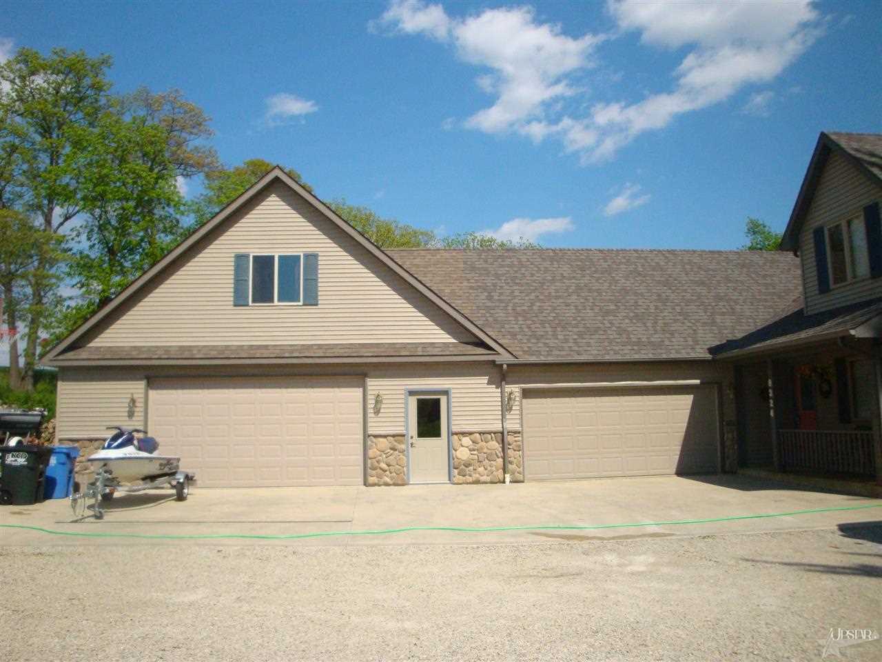 8324 N Brown Rd, Columbia City, IN 46725 photo 2