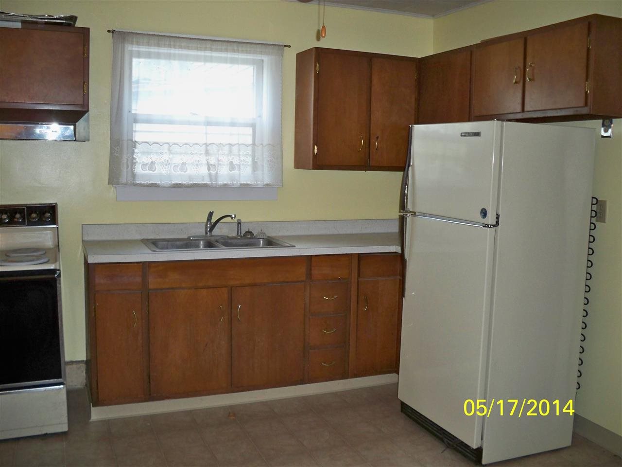 1043 Thomas St, South Bend, IN 46601 photo 4