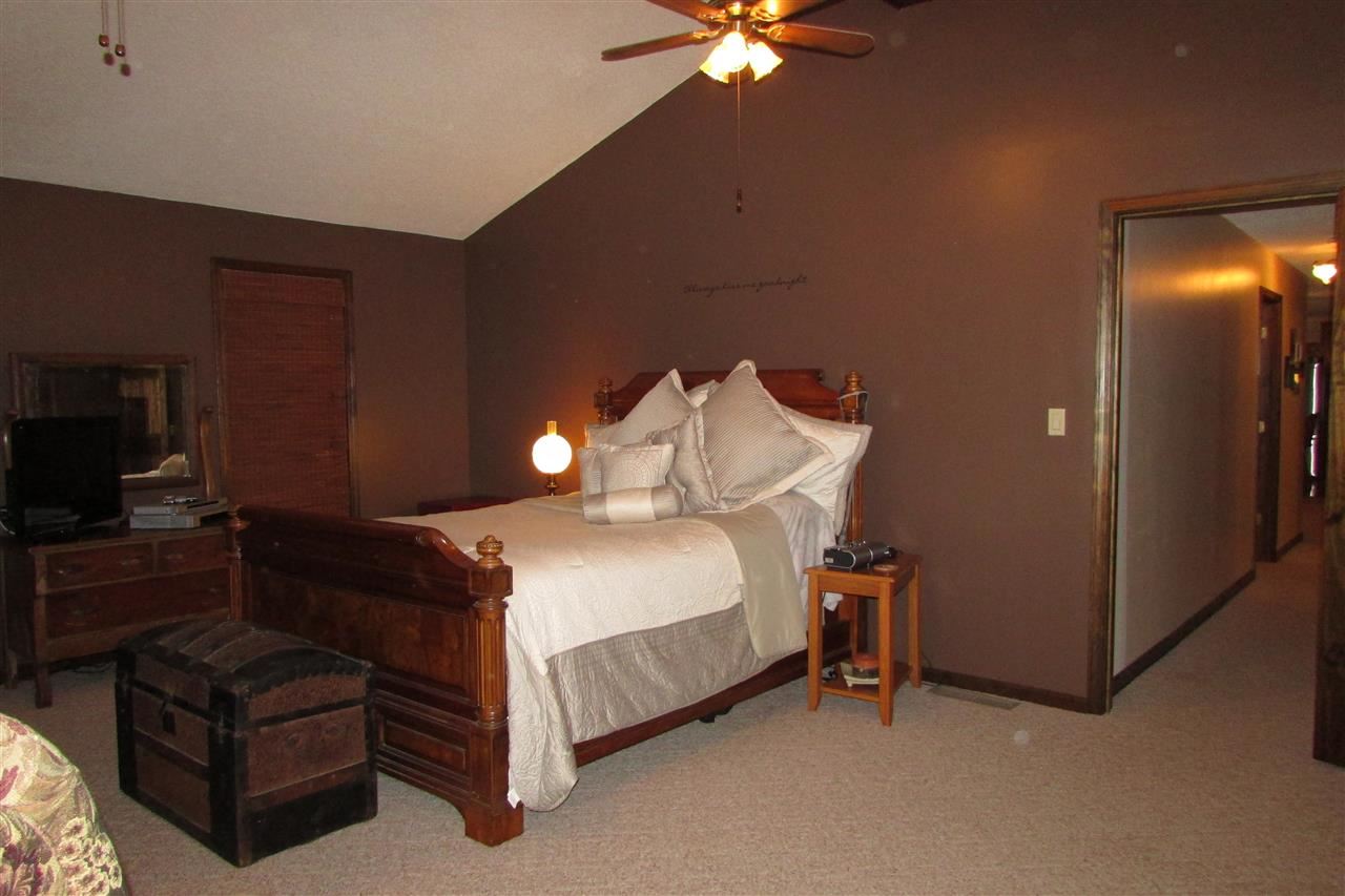 500 S Pelzer Rd, Boonville, IN 47601 photo 12