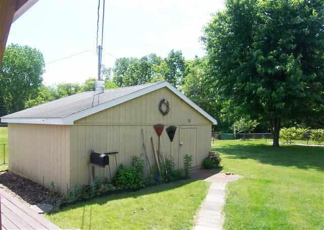 22156 Farmwood Dr, Bristol, IN 46507 photo 15