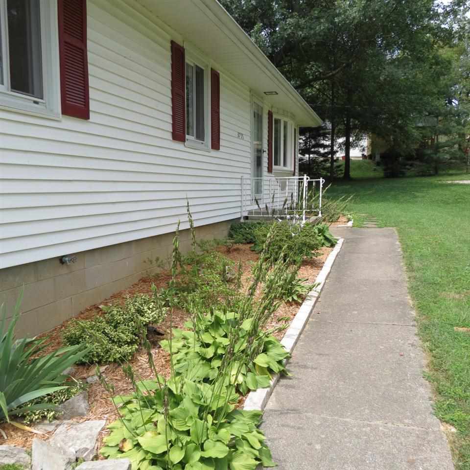 3755 W Woodyard Rd, Bloomington, IN 47404 photo 2