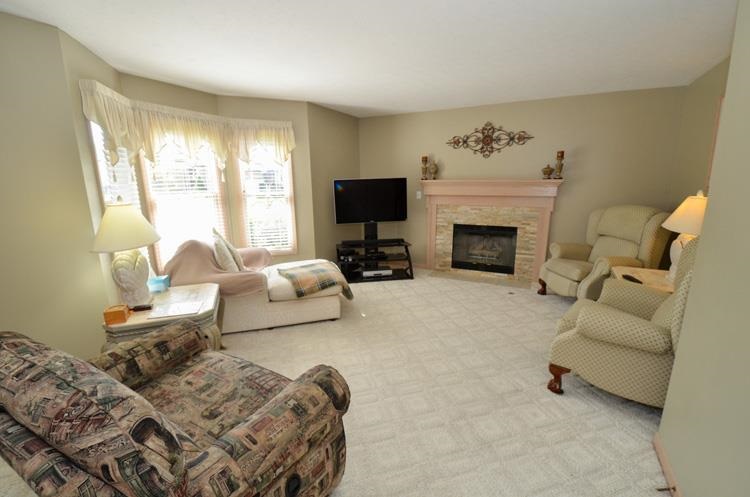 51642 Harvester Dr, Granger, IN 46530 photo 2