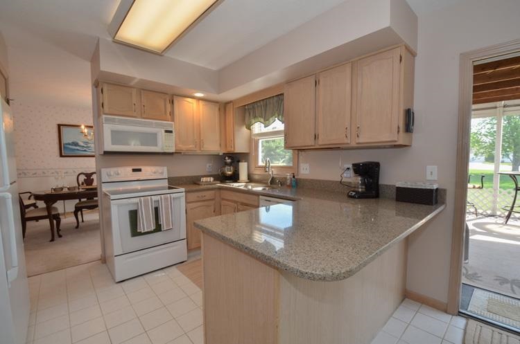 51642 Harvester Dr, Granger, IN 46530 photo 10