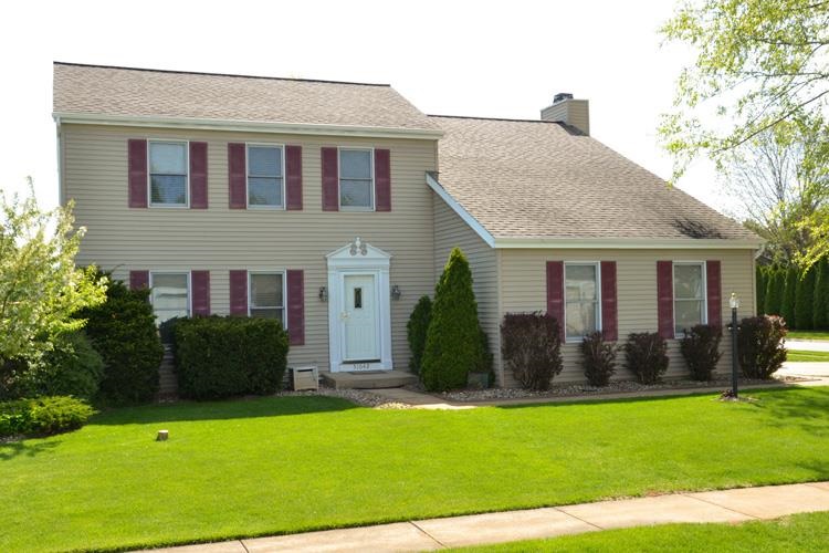 51642 Harvester Dr, Granger, IN 46530 photo 1