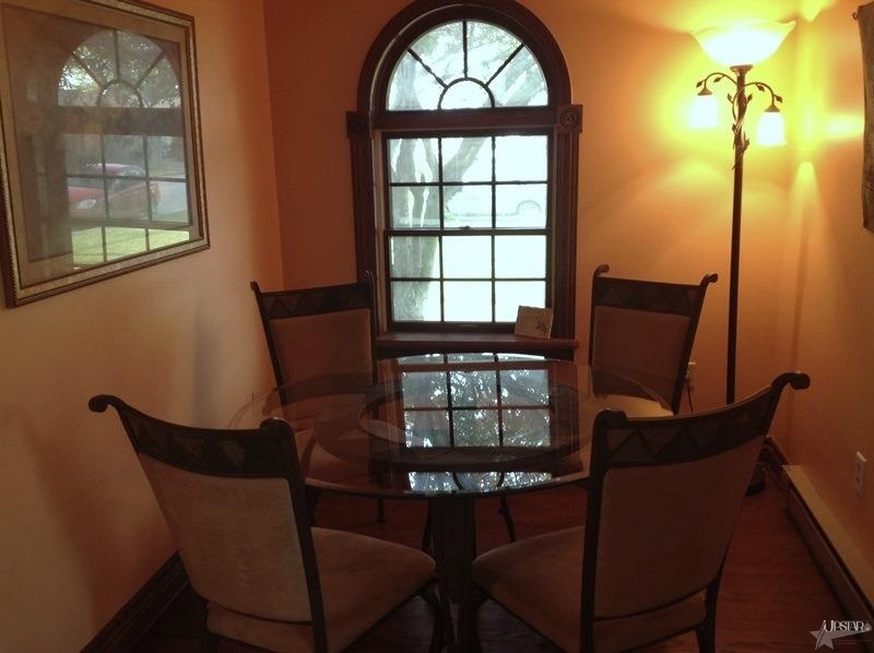 1039 Vine St, Decatur, IN 46733 photo 6