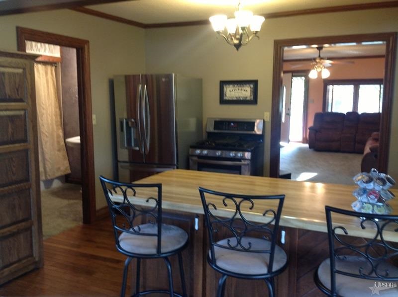 1039 Vine St, Decatur, IN 46733 photo 13