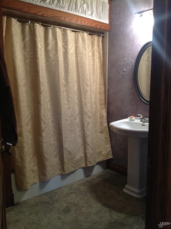 1039 Vine St, Decatur, IN 46733 photo 12