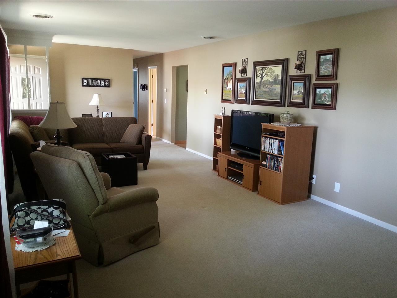 609 Avalon Ct, Greentown, IN 46936 photo 3
