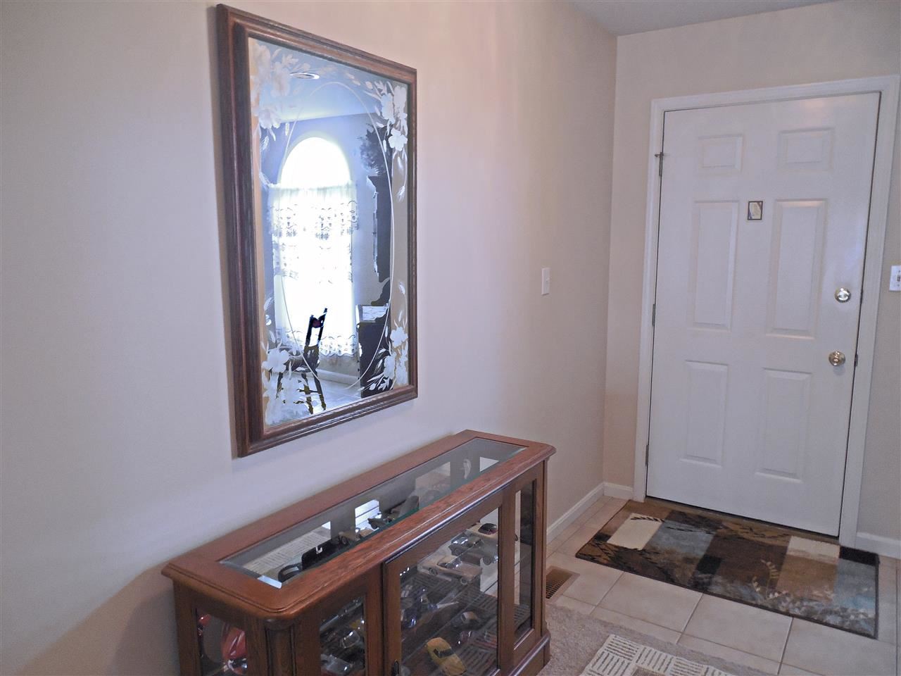 643 Sterchi Dr, Evansville, IN 47711 photo 3
