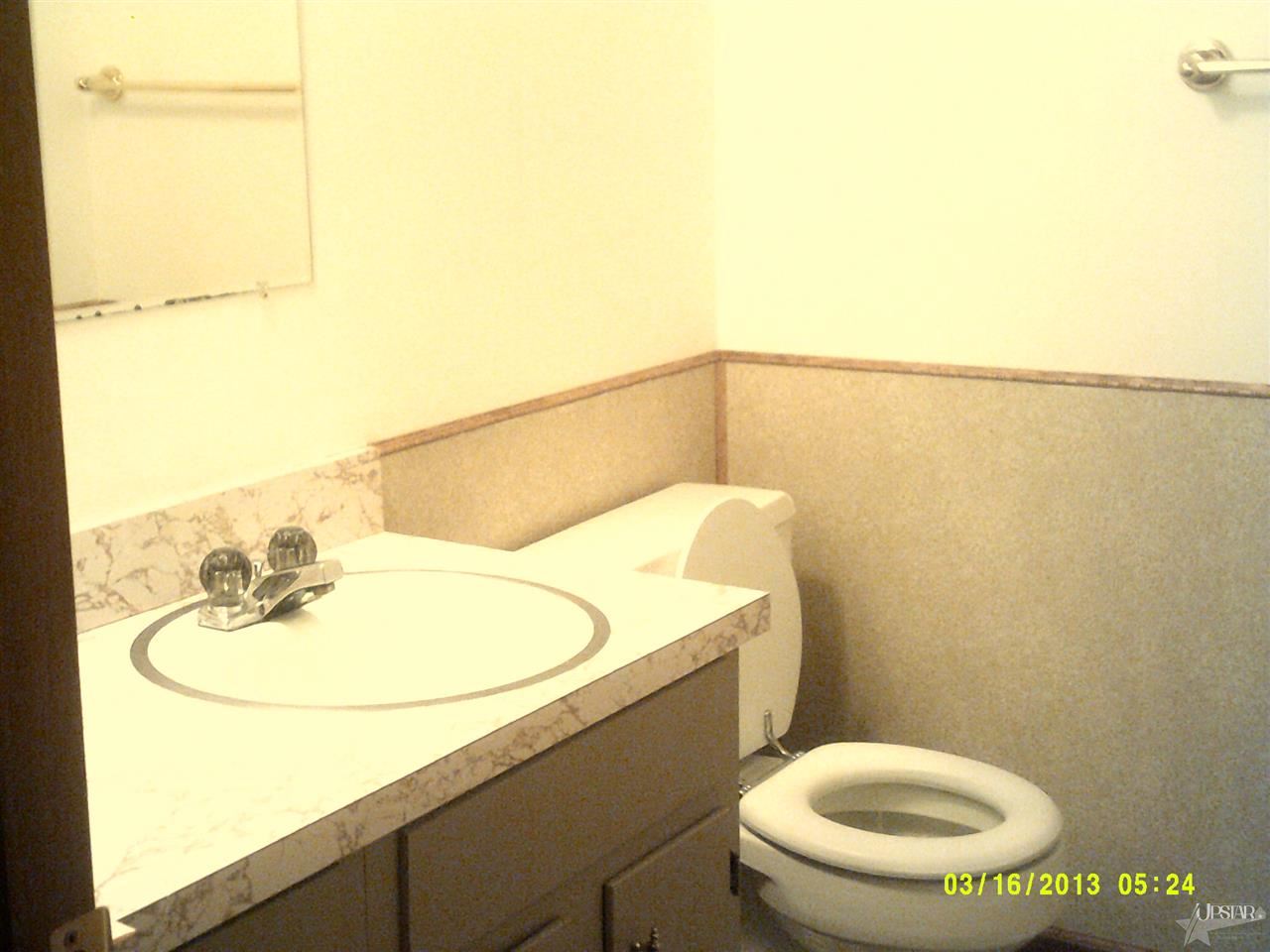 8656 E Diane Dr, Ossian, IN 46777 photo 8