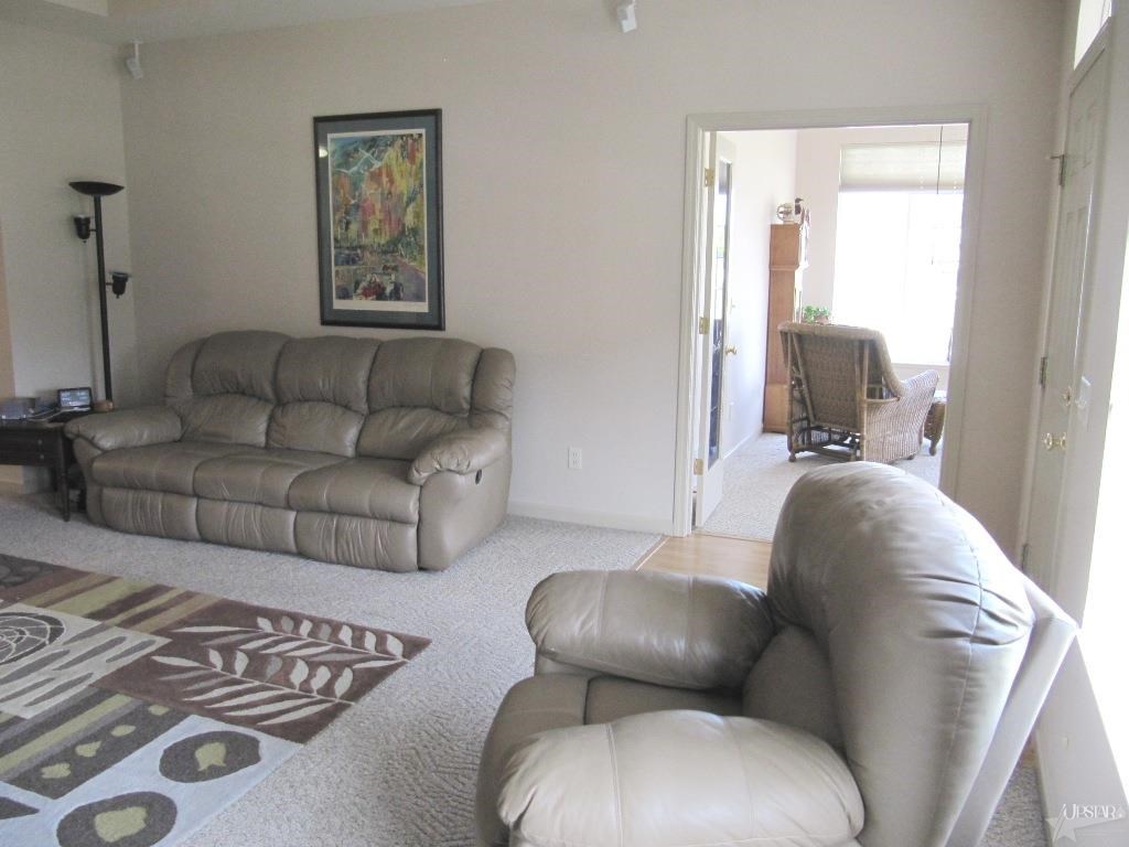 4204 Forest Creek Pkwy, Fort Wayne, IN 46815 photo 6