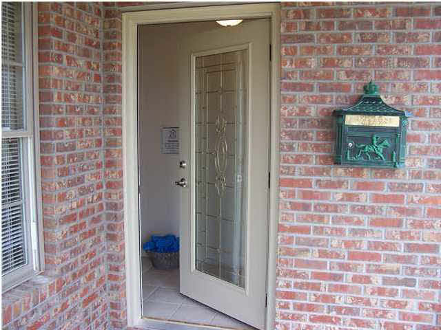 613 Riverstone Ct, Evansville, IN 47720 photo 2