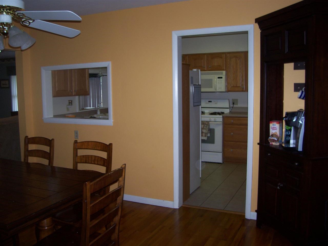 3908 Elmcrest Dr, Fort Wayne, IN 46809 photo 10