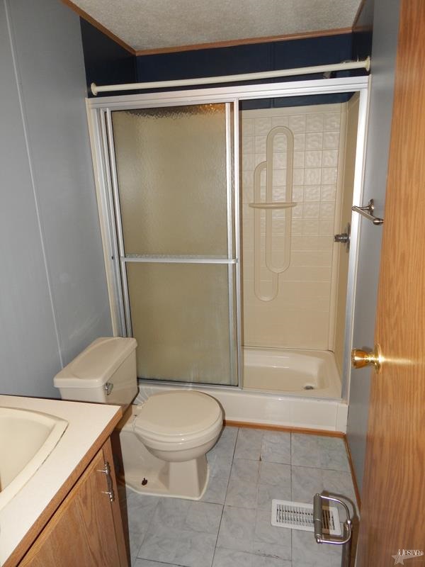 722 E 5th St, Warren, IN 46792 photo 16