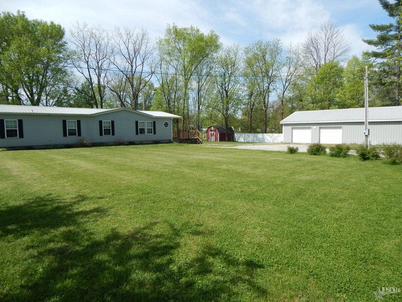 722 E 5th St, Warren, IN 46792 photo 25