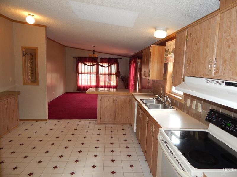 722 E 5th St, Warren, IN 46792 photo 7