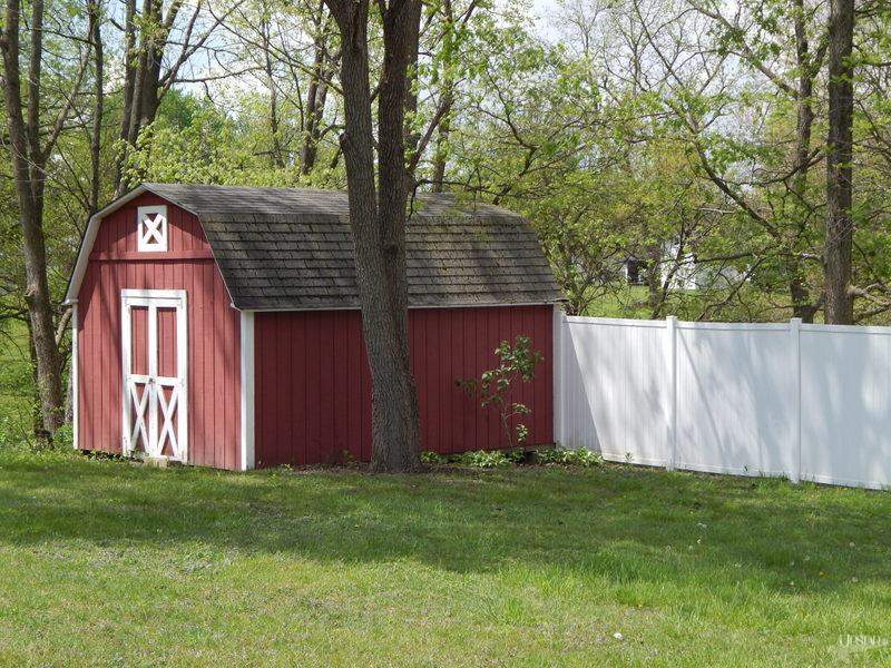 722 E 5th St, Warren, IN 46792 photo 24
