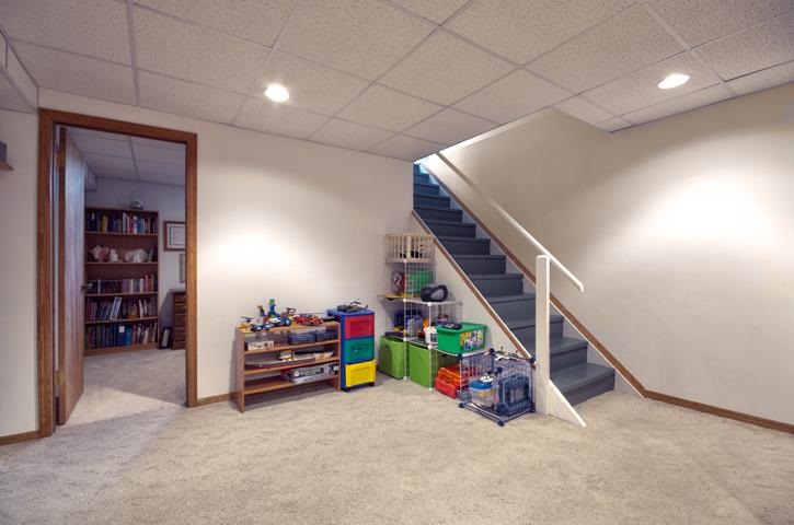 1623 Evergreen Pl, Elkhart, IN 46514 photo 19