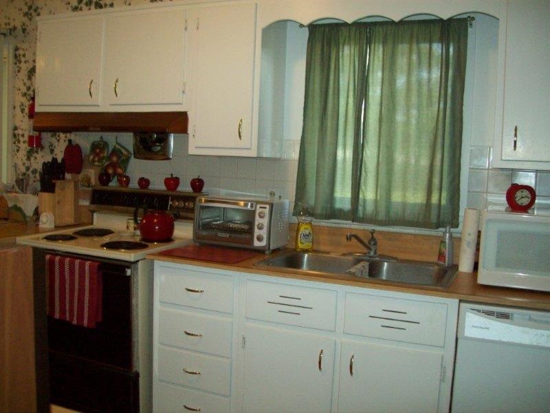 914 Lynwood Dr, Goshen, IN 46526 photo 9