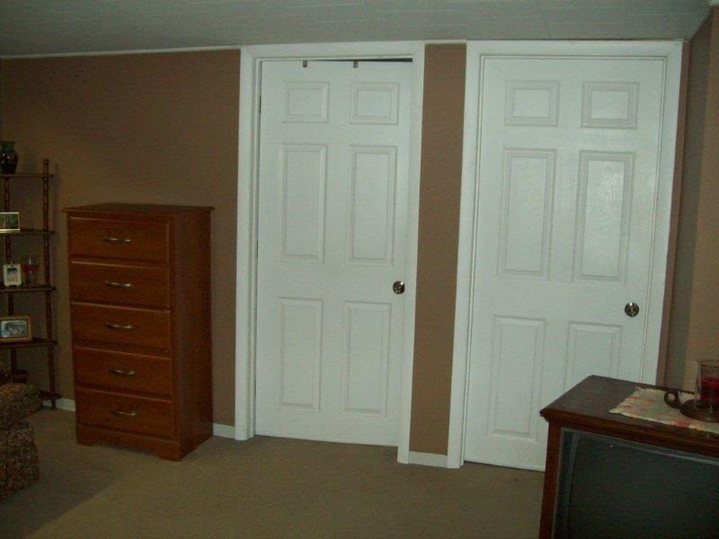 914 Lynwood Dr, Goshen, IN 46526 photo 23