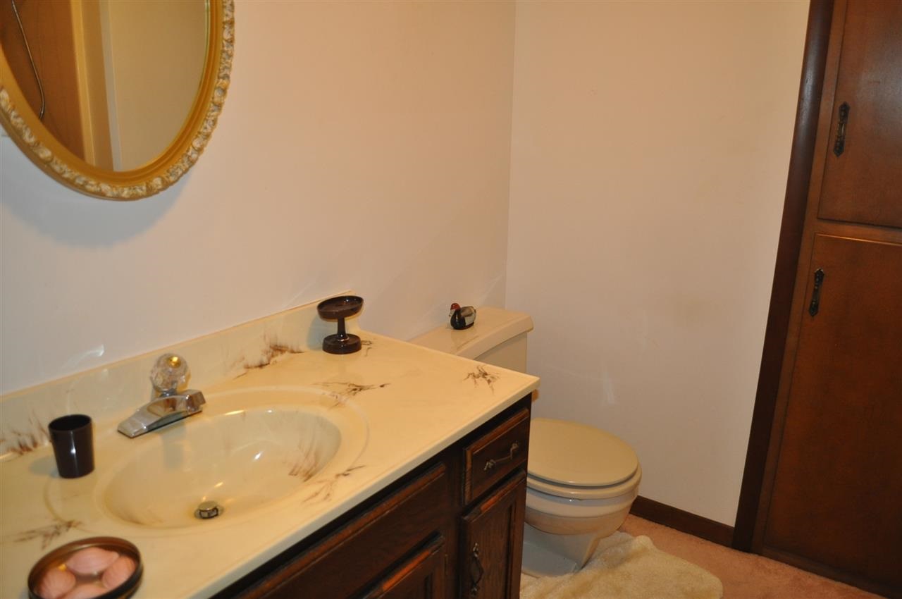 405 Angela Dr, Dale, IN 47523 photo 9