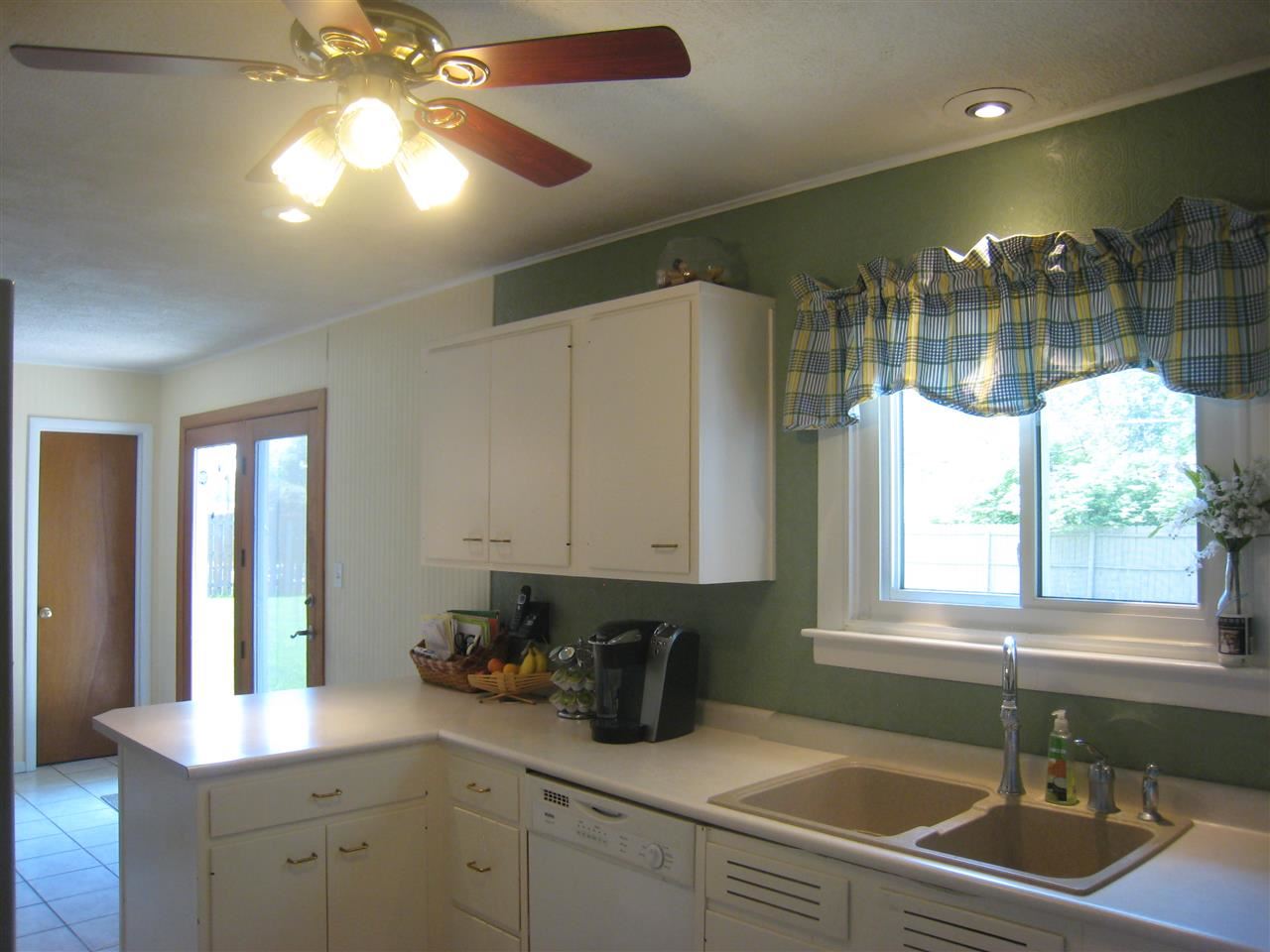 61605 Brightwood Ln, South Bend, IN 46614 photo 5