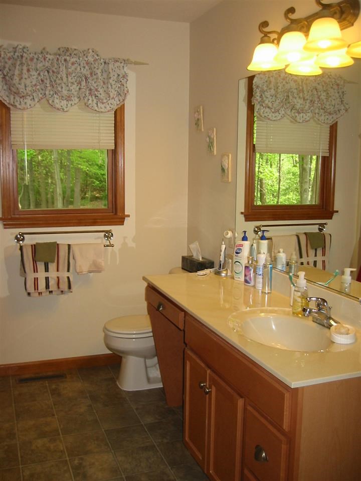 13703 Shavano Peak Dr, Middlebury, IN 46540 photo 20