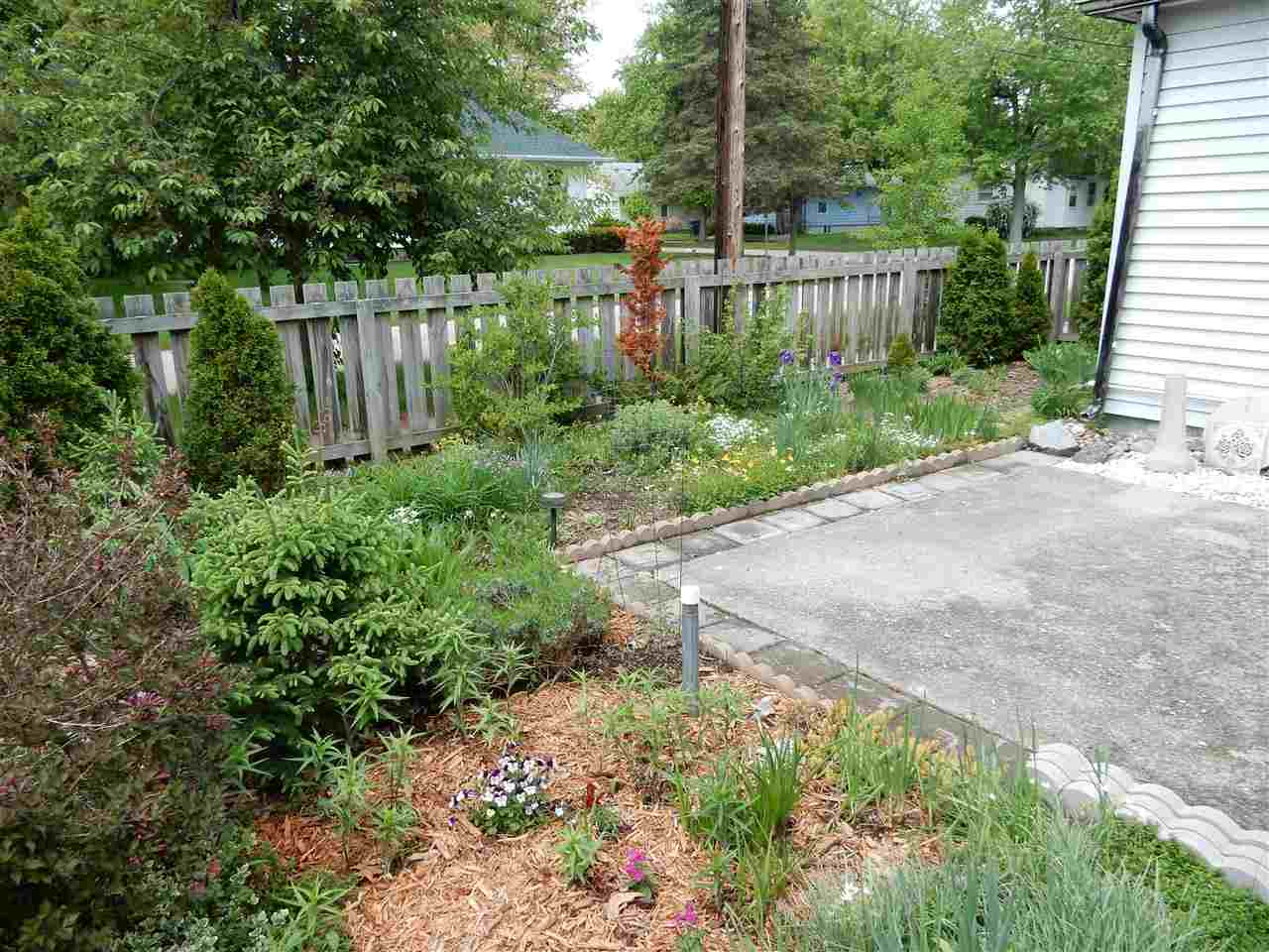 1203 Grant St, Elkhart, IN 46514 photo 4
