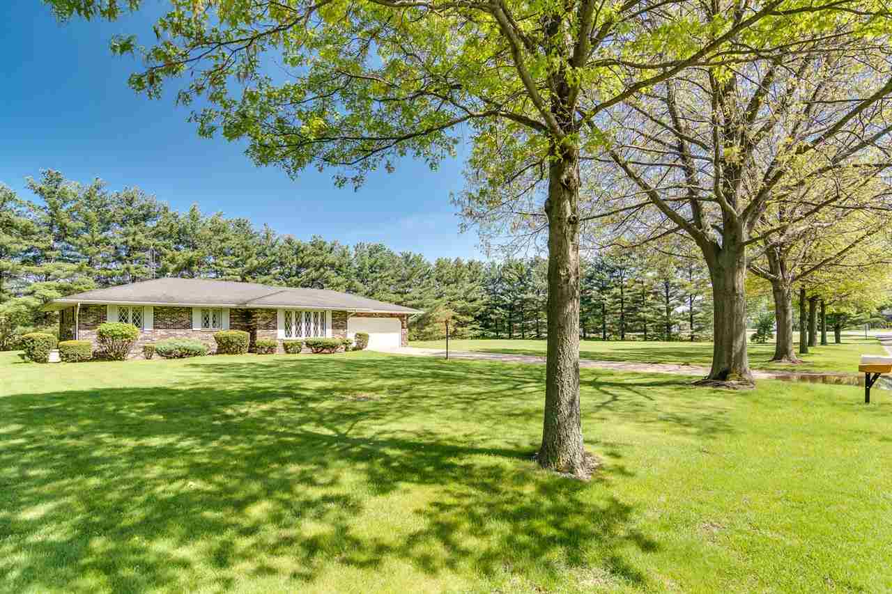 57400 Pine Rd, South Bend, IN 46619 photo 2