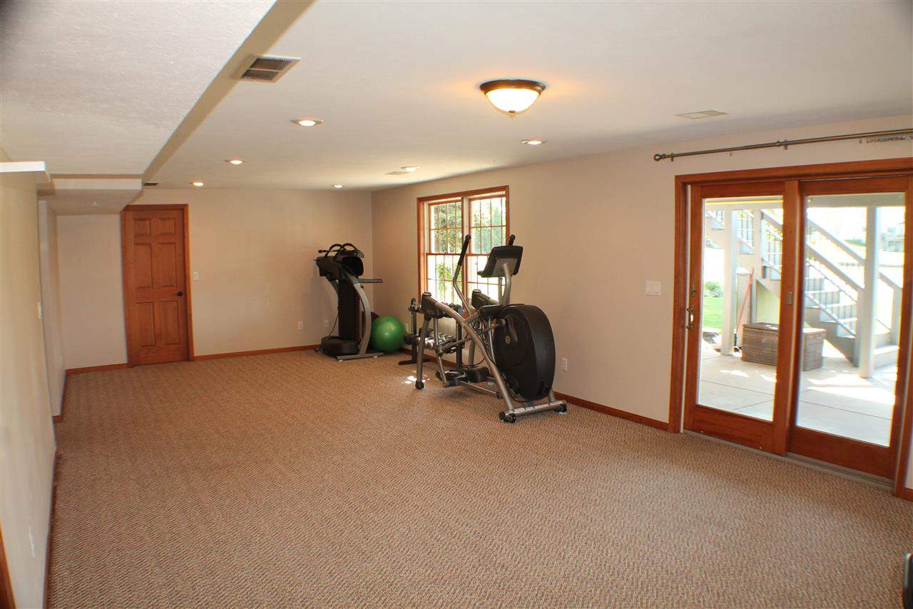 15230 Longford Dr, Granger, IN 46530 photo 19