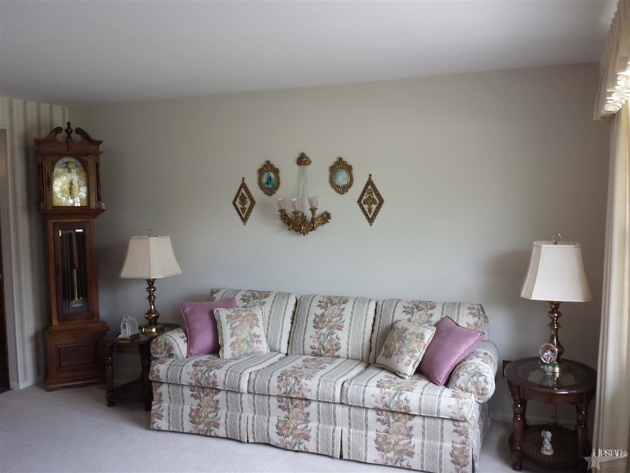 1611 Dundee Dr, New Haven, IN 46774 photo 2