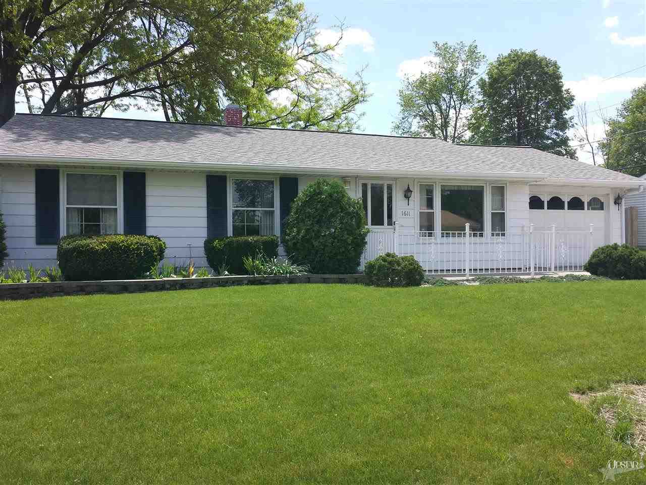 1611 Dundee Dr, New Haven, IN 46774 photo 1