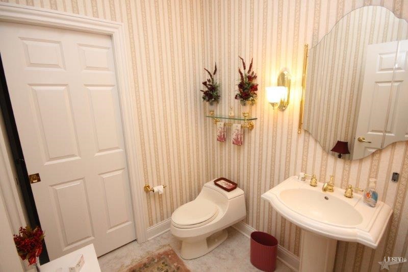 2923 Ambleside Way, Fort Wayne, IN 46804 photo 4