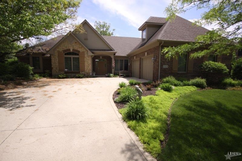 2923 Ambleside Way, Fort Wayne, IN 46804 photo 1