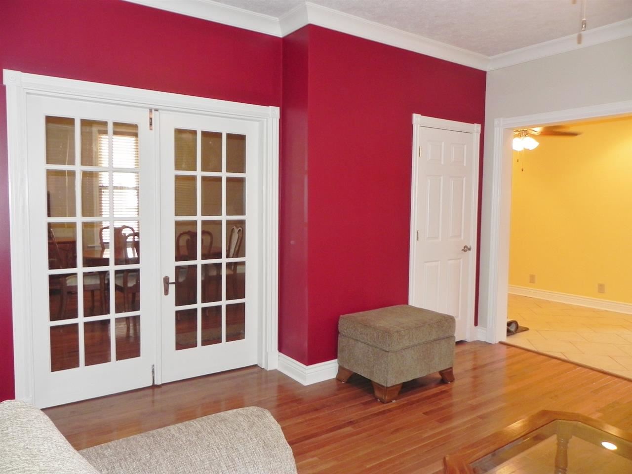 738 10th St, Tell City, IN 47586 photo 5