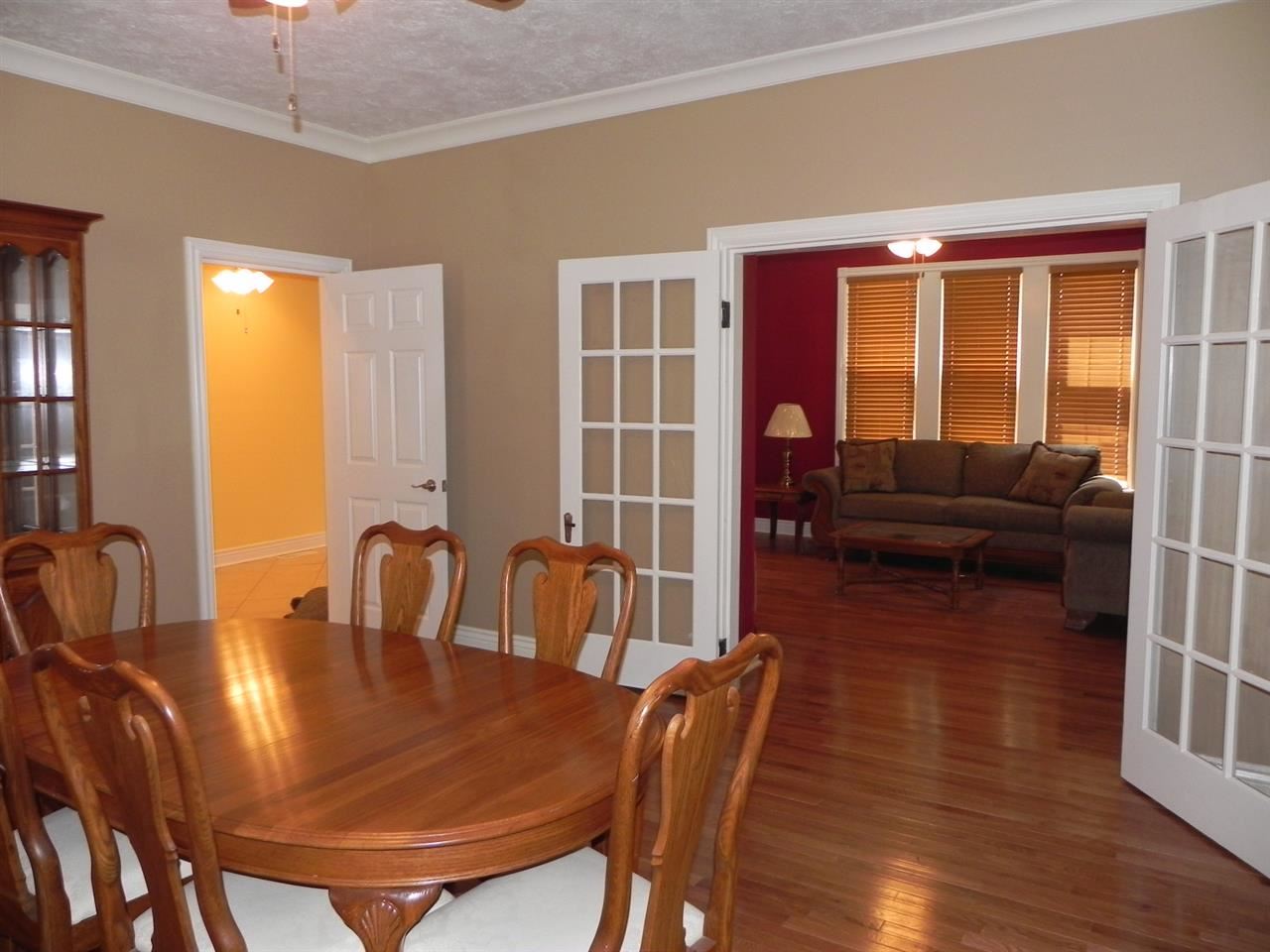 738 10th St, Tell City, IN 47586 photo 8